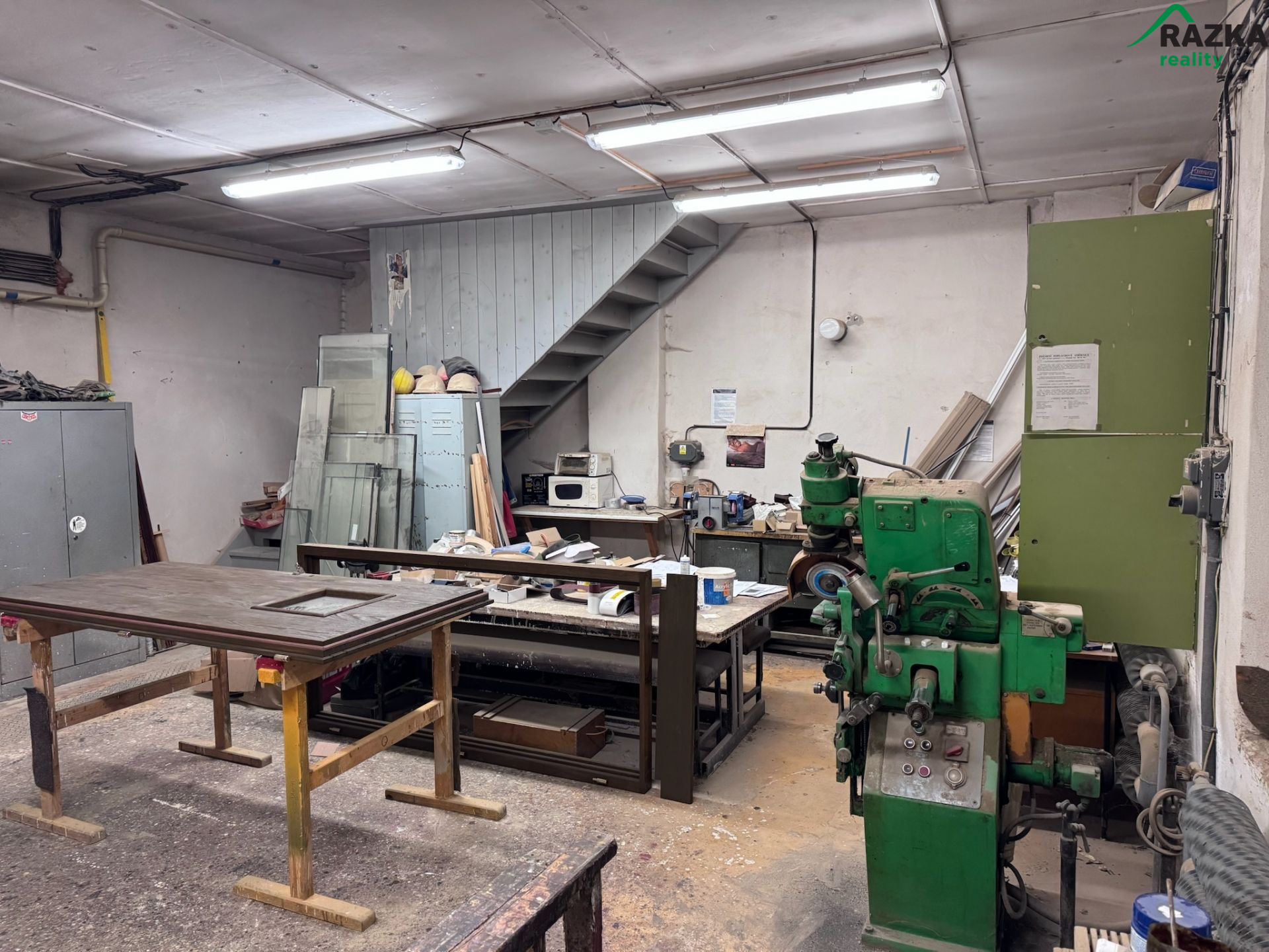 Pronájem zavedené truhlárny Bor u Tachova ( 280m2) - obrázek č.8