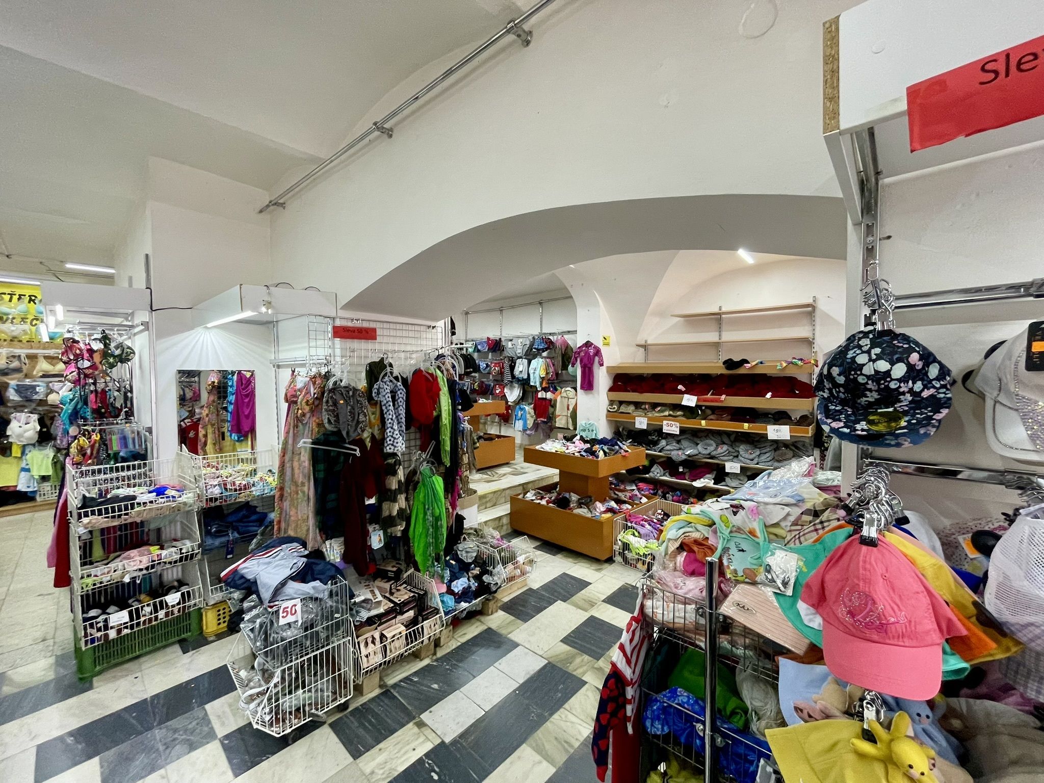 Prodej, Obchodní prostor, 800m2, Bruntál - obrázek č.5