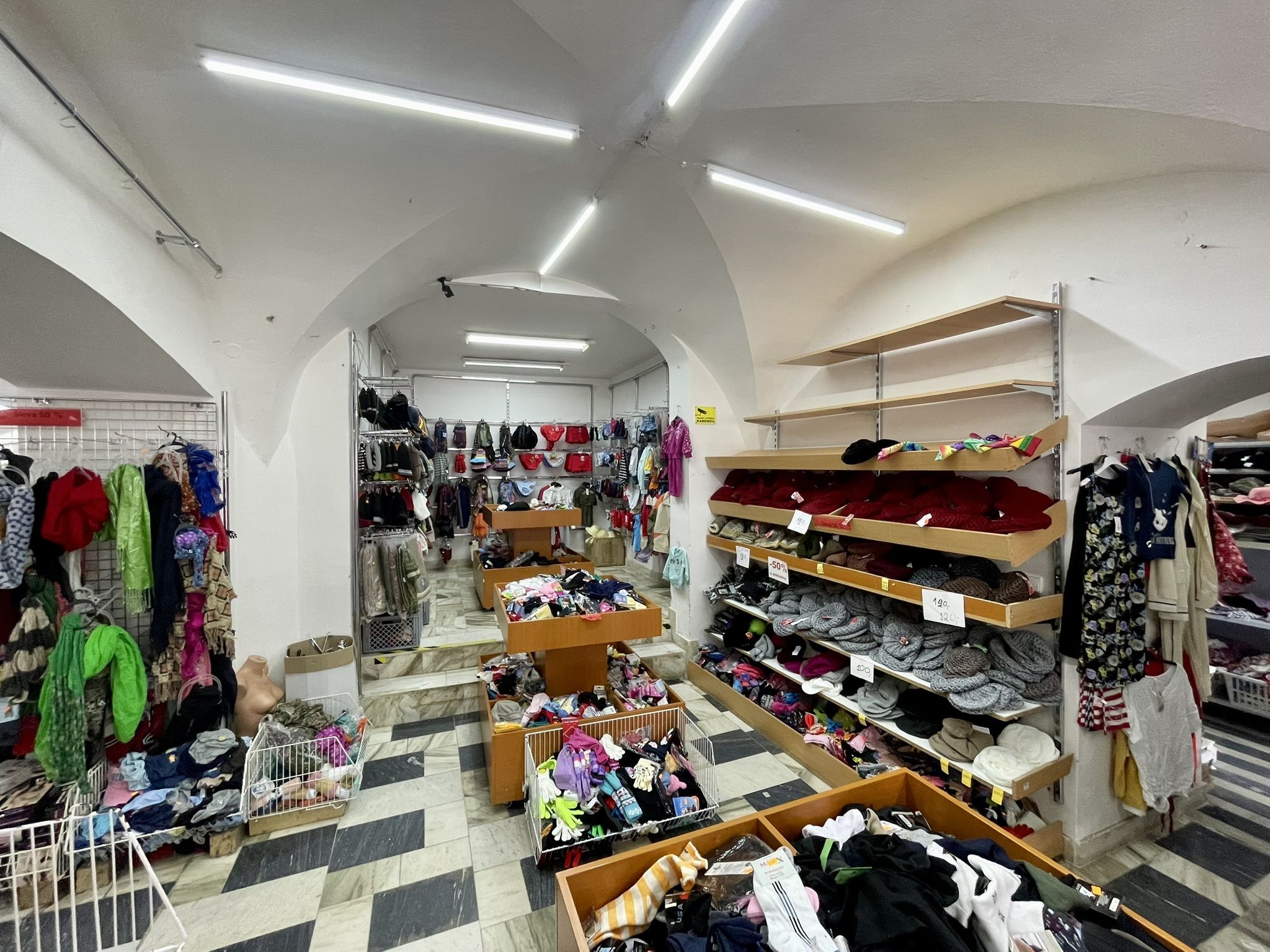 Prodej, Obchodní prostor, 800m2, Bruntál - obrázek č.8