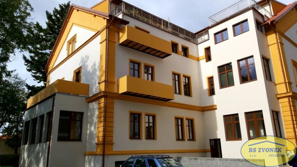 Pronájem nadstandard. mezonetového BOV 3+KK , Štěchovice, KM - titulní obrázek--