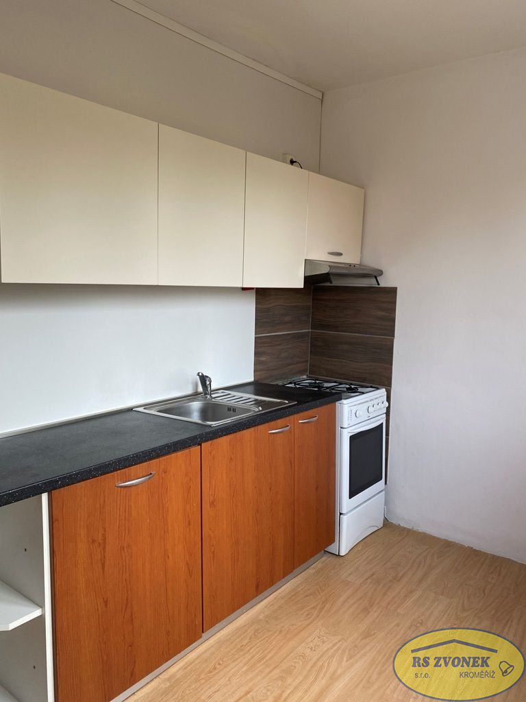 Pronájem BOV 2+1, Moravská, KM - obrázek č.2