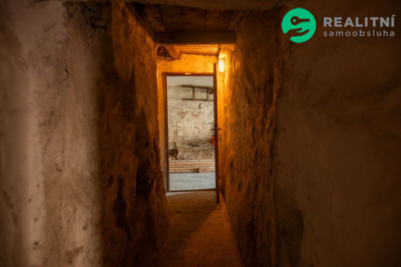 Roubenka s duší v centru města Vimperk - obrázek č.23