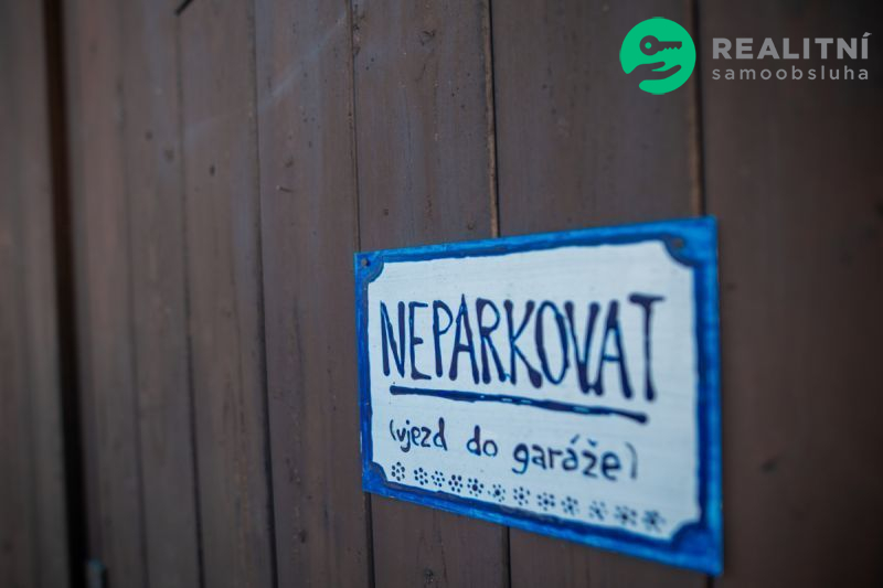 Roubenka s duší v centru města Vimperk - obrázek č.25