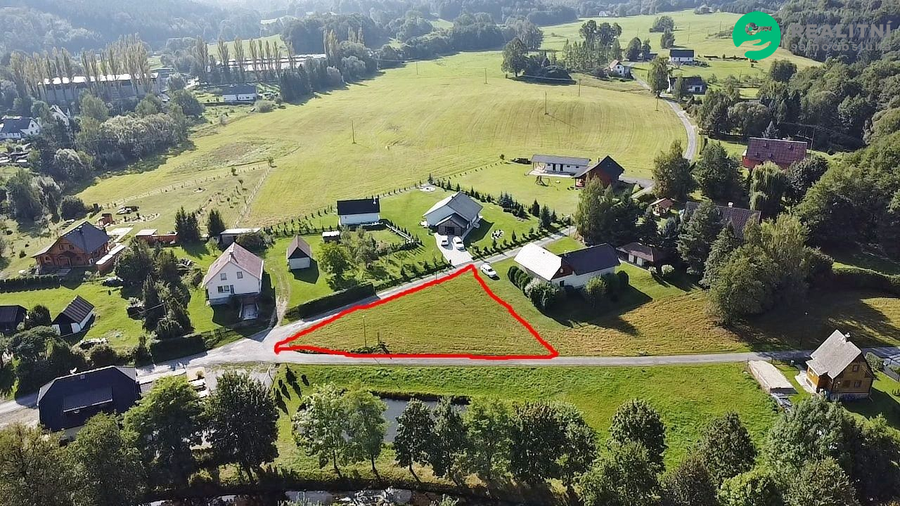 prodej_stavebniho_pozememku_944_m2