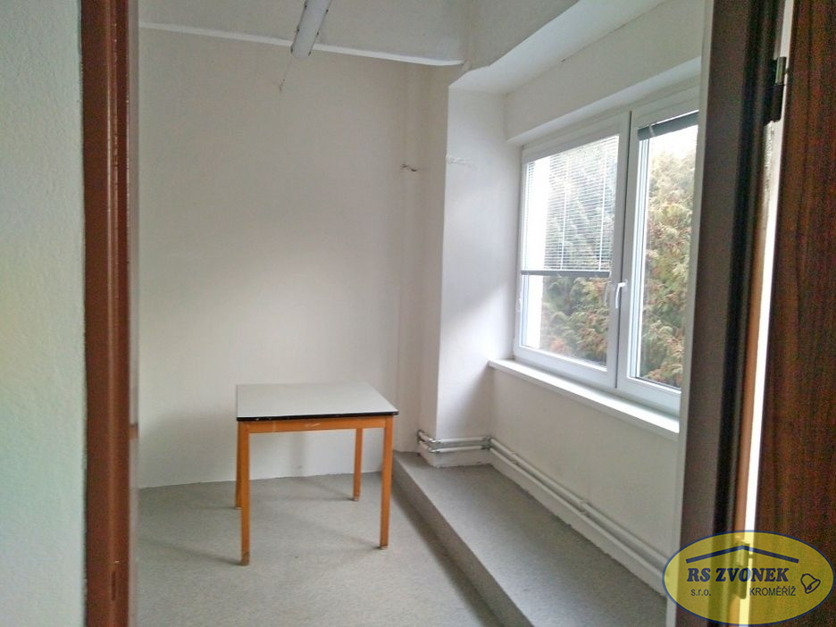 Pronájem kancelářských prostor, Olomouc- Holice - titulní obrázek--