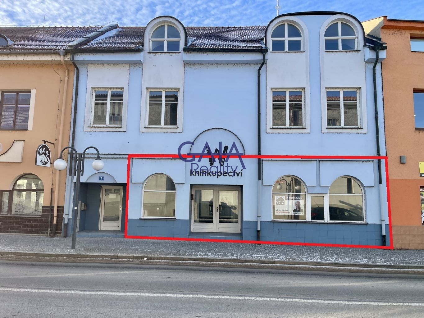 Atraktivní obchodní prostory v centru města - titulní obrázek--