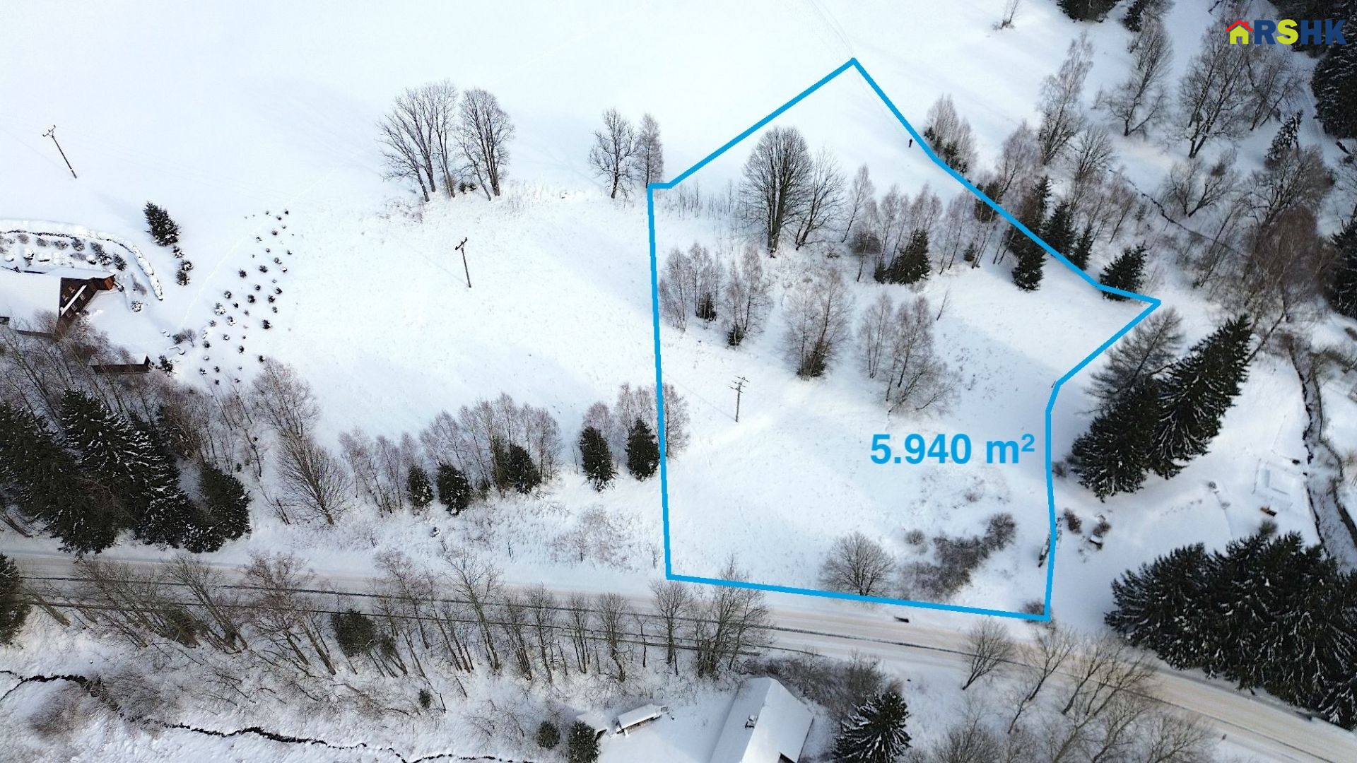 Prodej stavebního pozemku 5.940 m² - titulní obrázek--