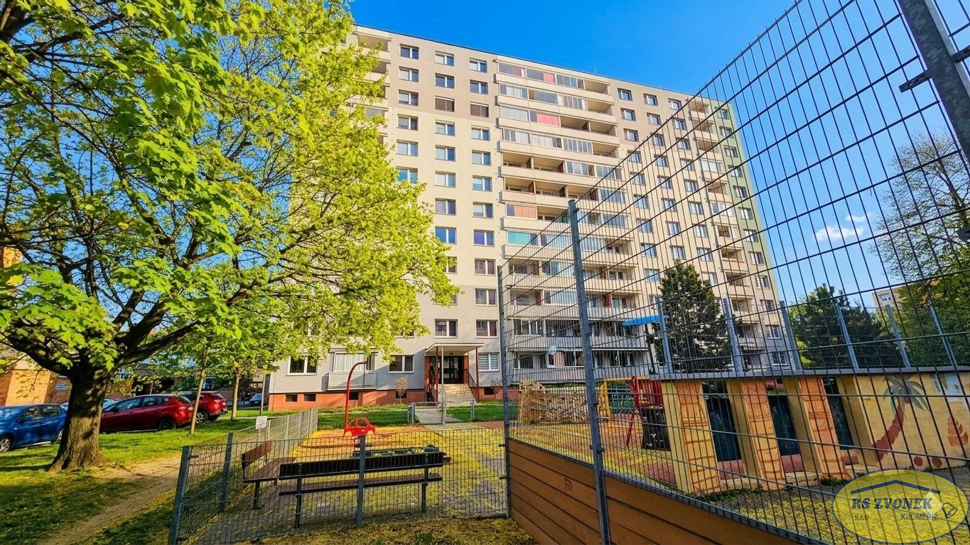Pronájem BOV 1+1 s lodžií, Spáčilova, KM - titulní obrázek--