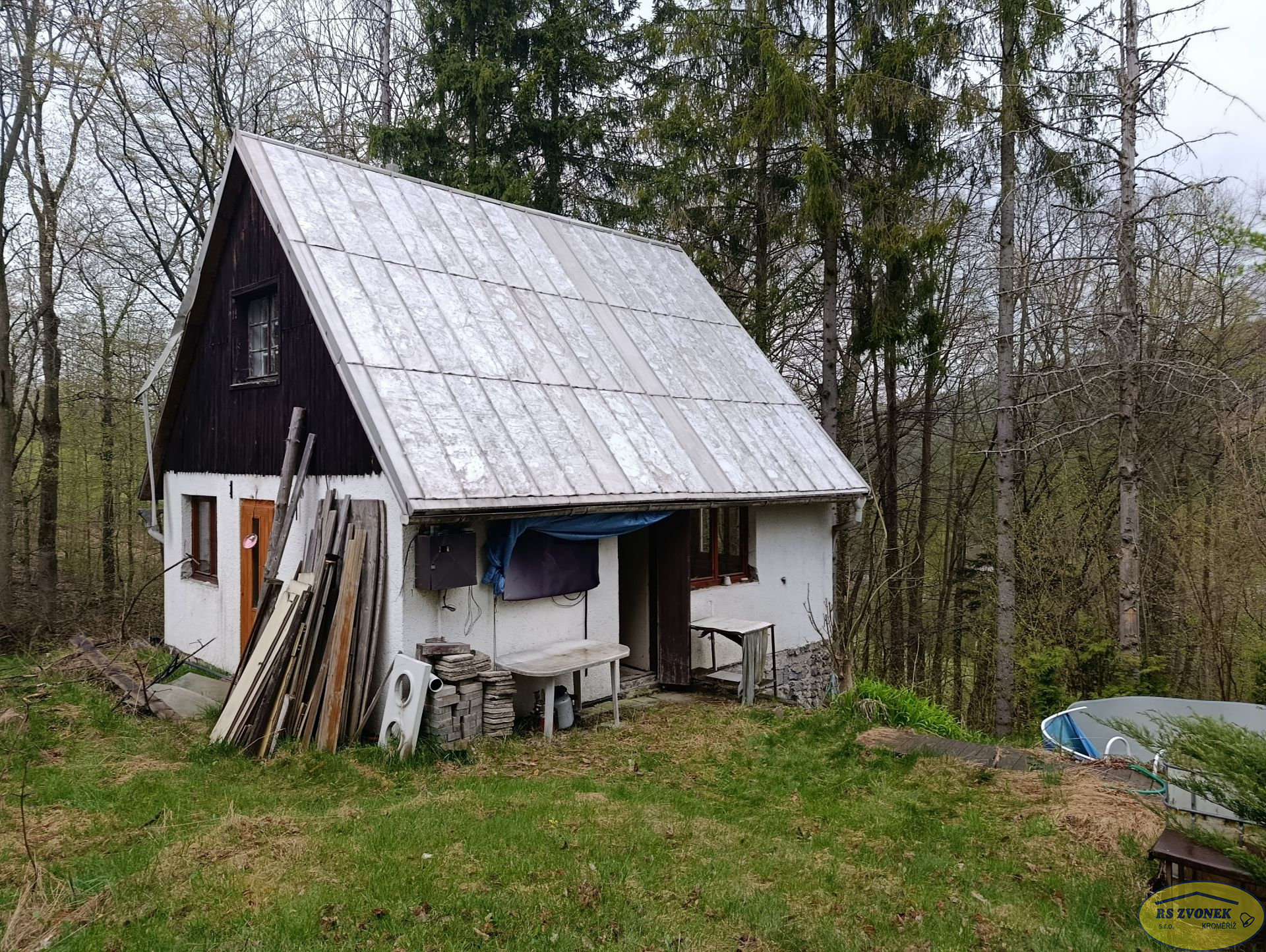 Prodej chaty v obci Rajnochovice - titulní obrázek--