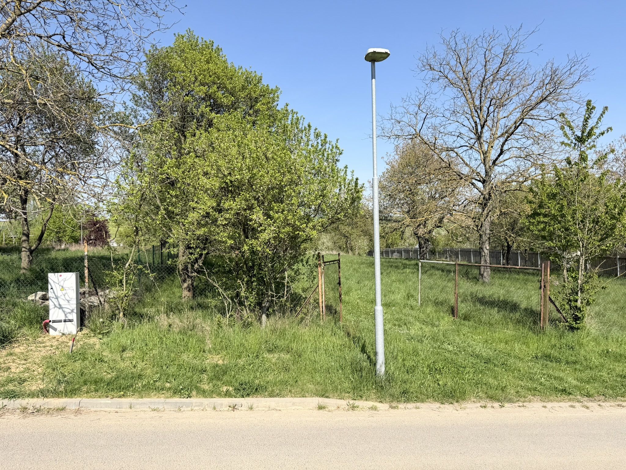 Prodej, Stavební pozemek, 1.988m2, Lubná  - titulní obrázek--