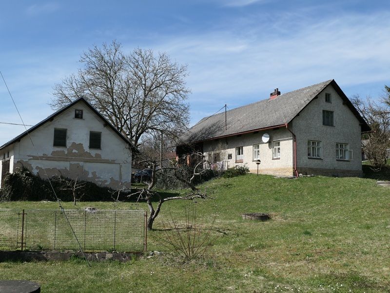 Prodej chalupy ve Slatině nad Úpou, okres Náchod - titulní obrázek--