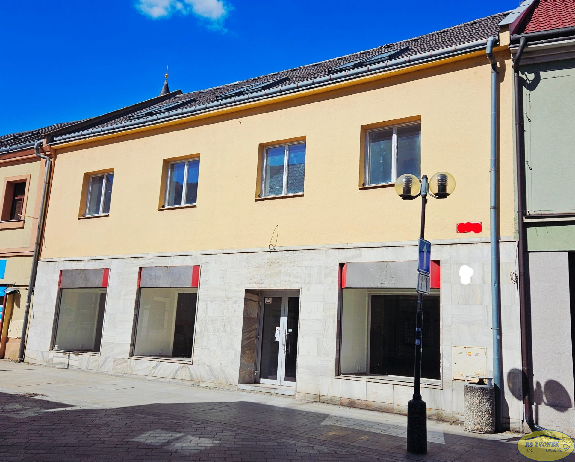Pronájem komerčních prostor, Přerov - centrum - titulní obrázek--