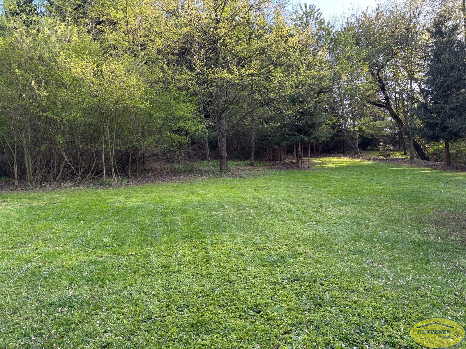 Prodej pozemku 5.342 m2 Troubky, okr. Kroměříž - titulní obrázek--