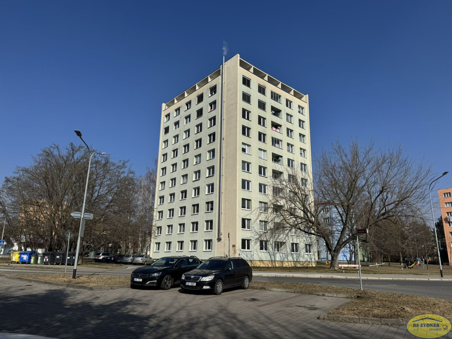 Pronájem BOV 1+1 KM, Velehradská - titulní obrázek--