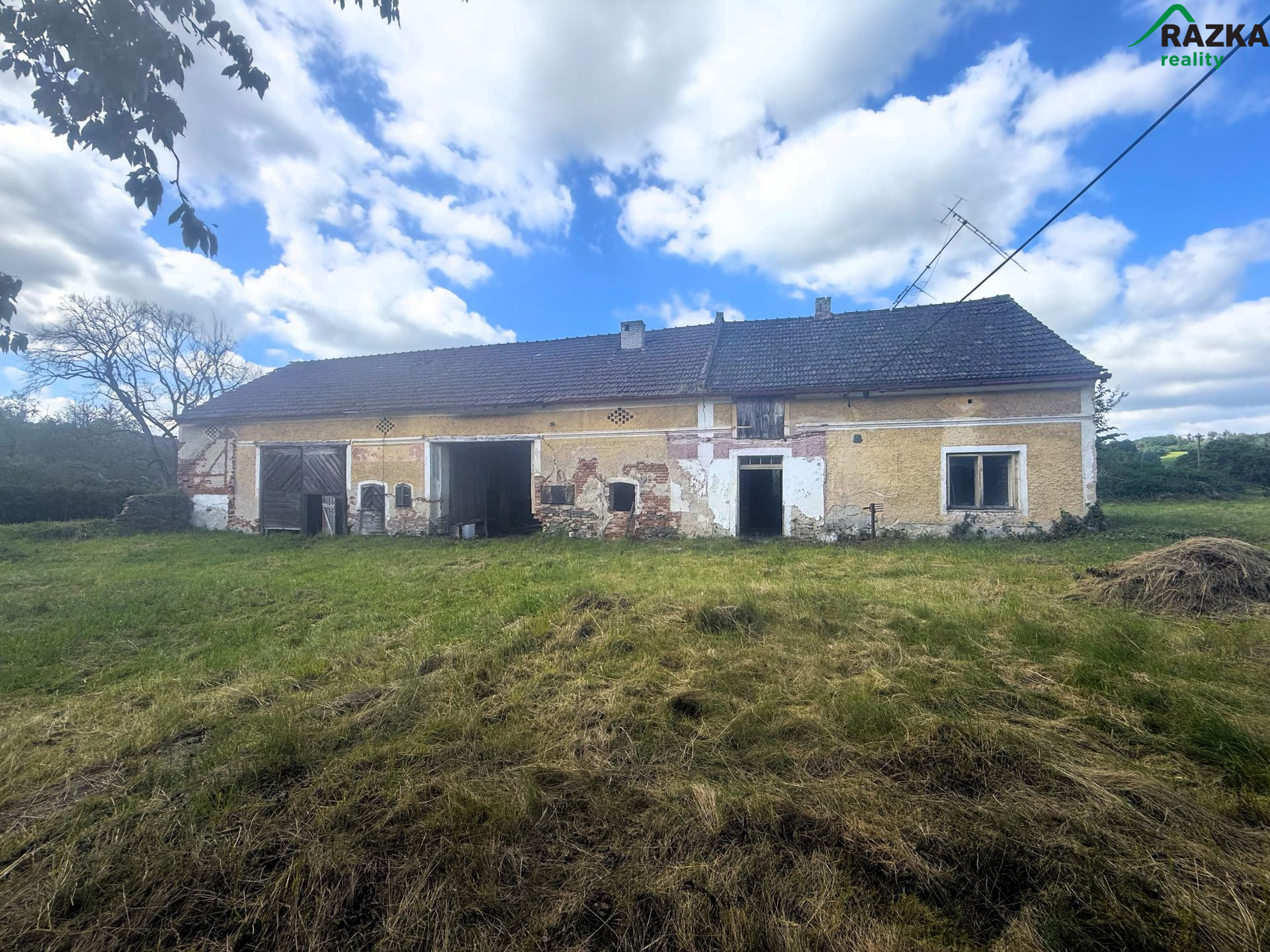 Bývalá zemědělská usedlost, 886 m², Štítary nad Radbuzou - titulní obrázek--