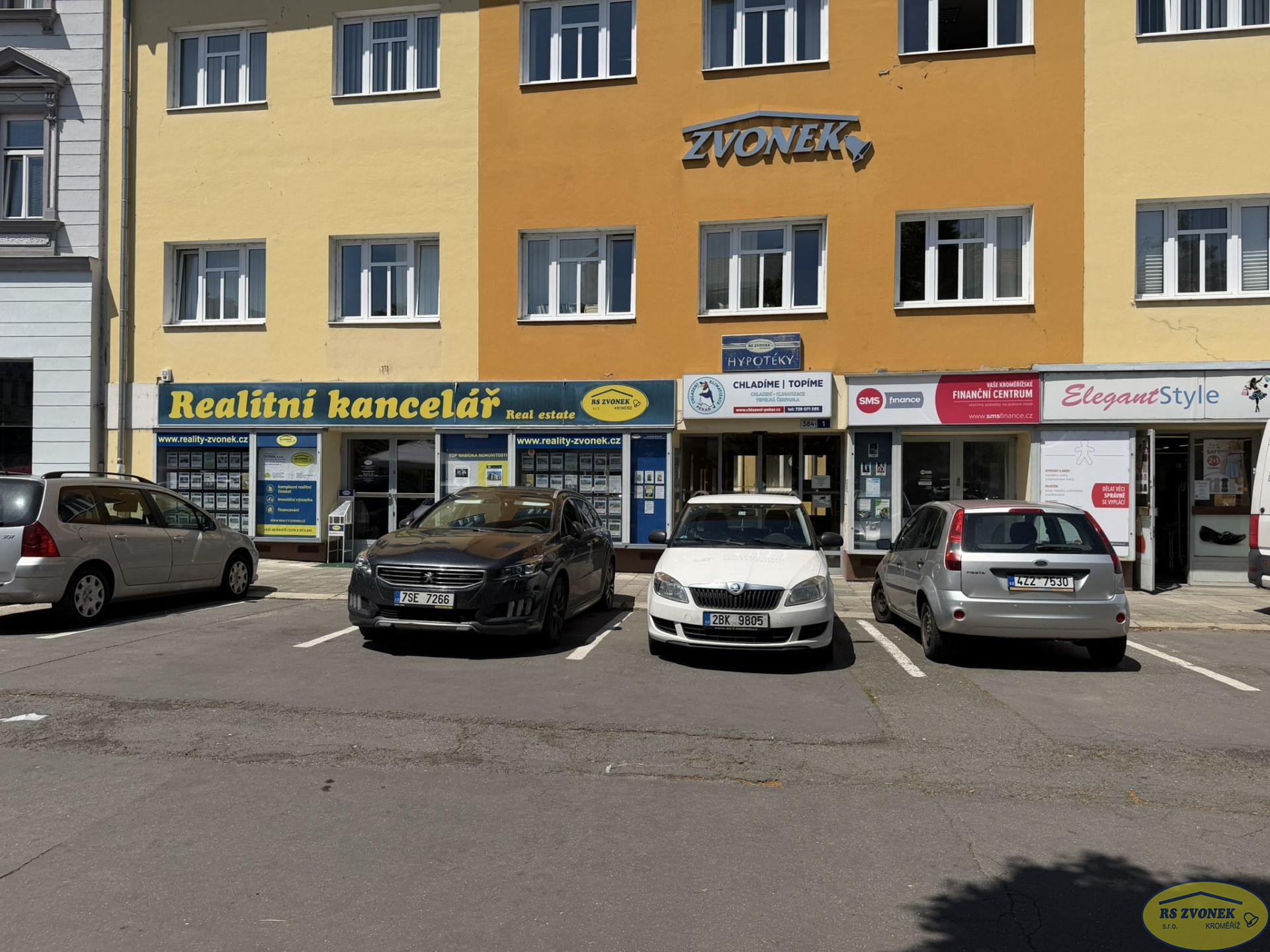 Pronájem kanceláře (14,50 m2) Vejvanovského, Kroměříž - titulní obrázek--