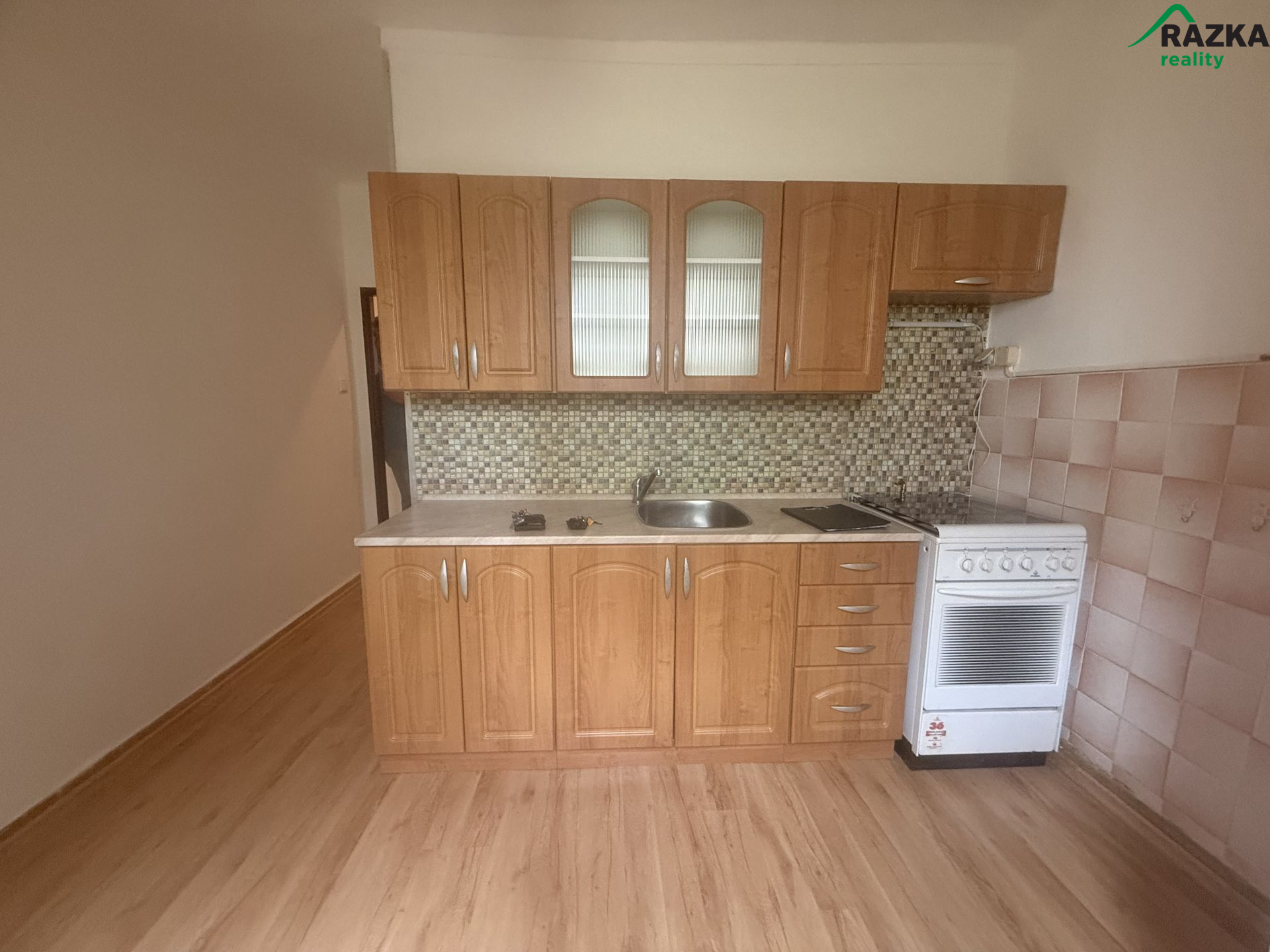 Byt 3+1 (66 m2), Planá, ul. Fučíkova - titulní obrázek--